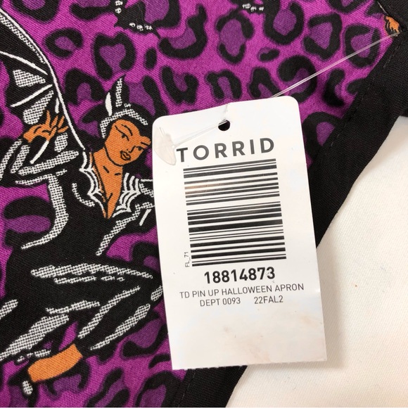 Torrid NWT Purple Leopard Pin Up Halloween Season Apron OS - Picture 7 of 10
